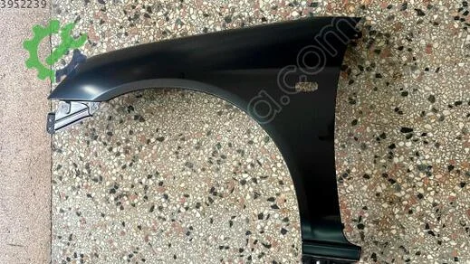 Honda Civic Sağ Ön Çamurluk çıkma parça