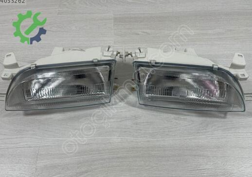 Toyota Corolla Far 811501E440 çıkma parça