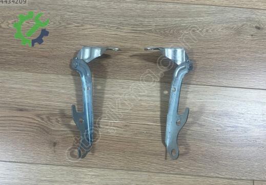 Toyota Corolla Kaput Menteşesi çıkma parça