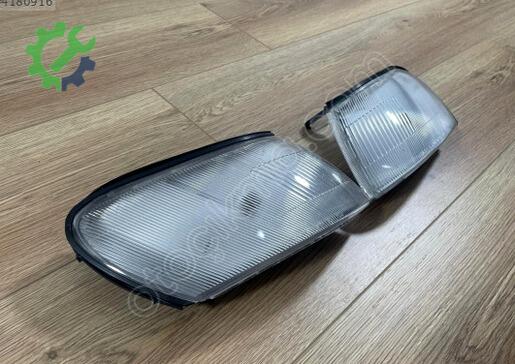 Toyota Corolla Sinyal çıkma parça