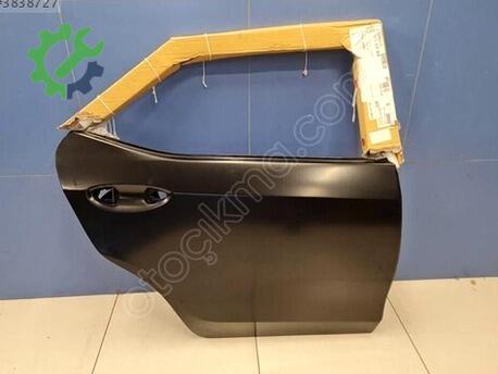 Toyota Corolla Sol Arka Kapı çıkma parça