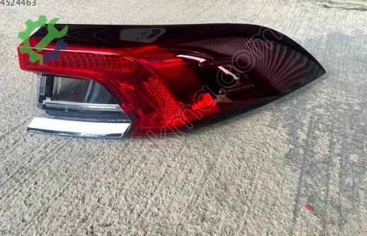 Toyota Corolla Sağ Arka Stop 8155102D10 çıkma parça