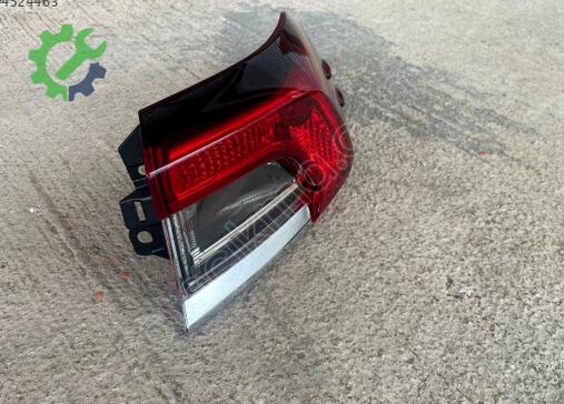 Toyota Corolla Sağ Arka Stop 8155102D10 çıkma parça