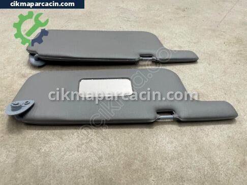 Toyota Corolla Güneşlik çıkma parça