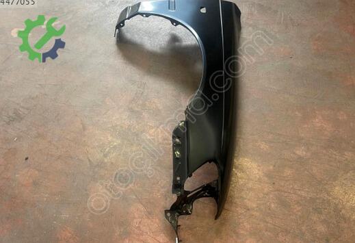Toyota Corolla Sağ Ön Çamurluk 538011E800 çıkma parça