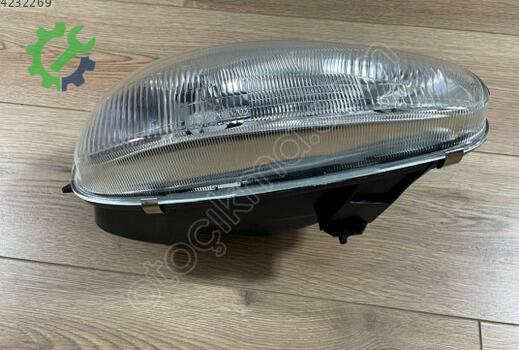 Opel Corsa Sağ Ön Far 1216487 çıkma parça