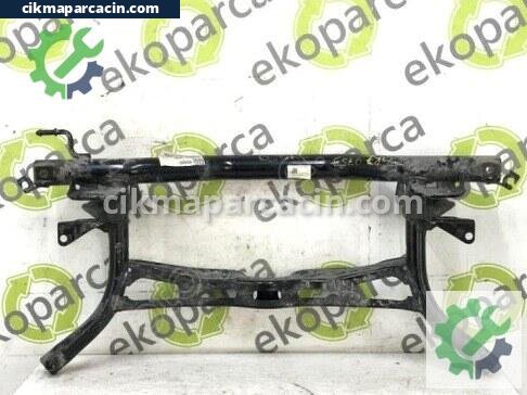 Cupra Formentor Arka Travers çıkma parça