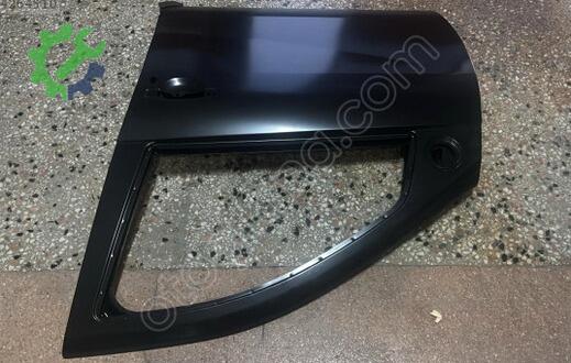 Dacia Duster Sol Ön Kapı 801019012R çıkma parça