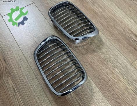 BMW 5 Serisi Ön Panjur 51138159315 çıkma parça