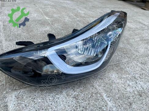 Hyundai Elantra Sol Ön Far 921013X210 çıkma parça