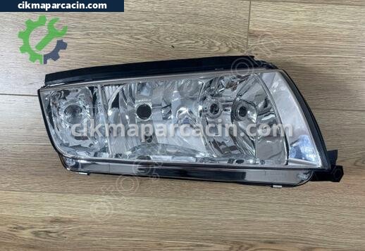 Skoda Fabia Sağ Ön Far çıkma parça