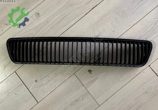 Skoda Fabia Tampon Izgarası 6Y0853677D çıkma parça