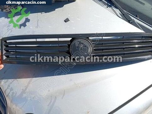 Fiat Albea Ön Cam Izgarası çıkma parça