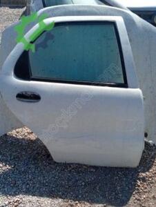Fiat Albea sağ arka kapı