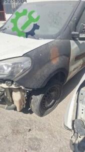 Fiat Doblo 4 sol çamurluk araçtan sökme