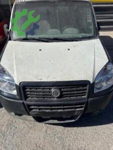 Fiat Doblo kaput