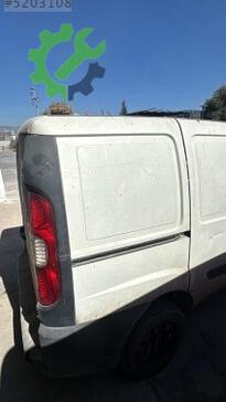 Fiat Doblo Sağ Arka Çamurluk çıkma parça