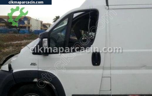 Fiat Ducato Sağ Ön Kapı çıkma parça