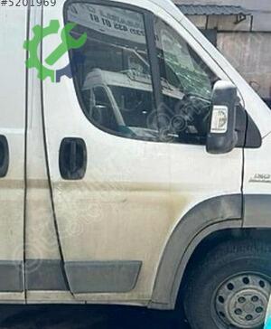 Fiat Ducato Sağ Ön Kapı çıkma parça