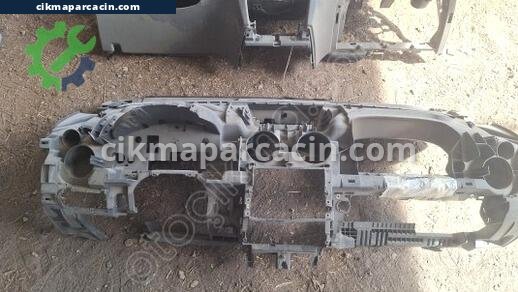 Fiat Fiorino Göğüslük çıkma parça