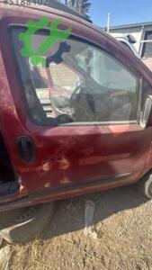 Fiat Fiorino sağ ön kapı araçtan sökme dolu