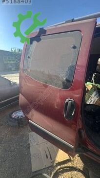 Fiat Fiorino Sağ Sürgülü Kapı çıkma parça