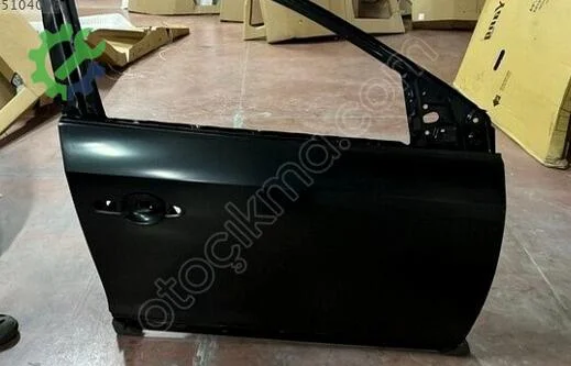 Renault Fluence Sağ Ön Kapı 801000321R çıkma parça