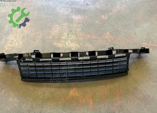 Renault Fluence Ön Panjur 622540015R çıkma parça