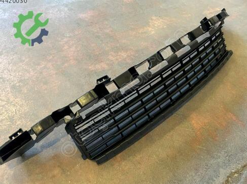 Renault Fluence Ön Panjur 622540015R çıkma parça