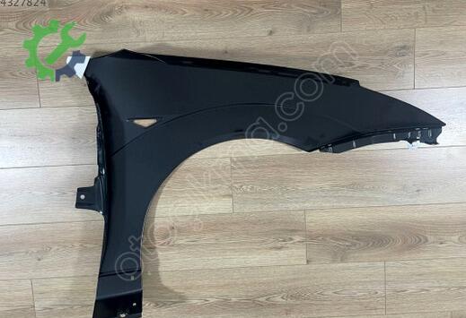 Ford Focus Sol Ön Çamurluk XS4116016CG çıkma parça