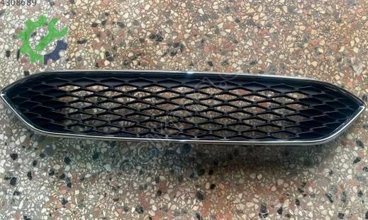 Ford Focus Ön Panjur F1EB8200AB çıkma parça