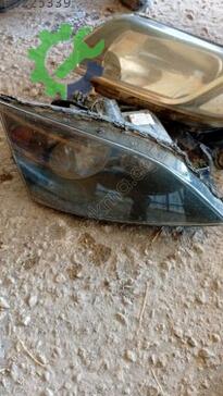 Ford Mondeo Sağ Ön Far çıkma parça