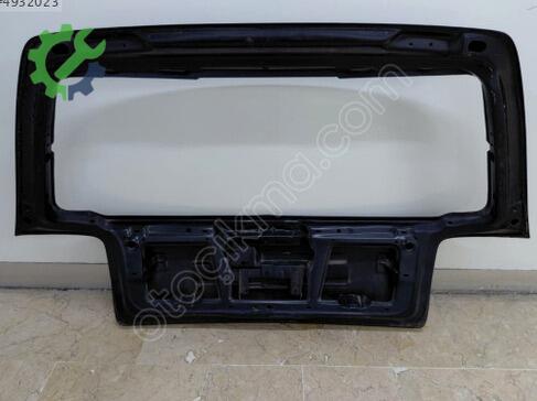 Volkswagen Golf Bagaj Kapağı 1J6827025G çıkma parça