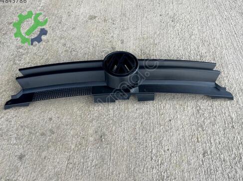 Volkswagen Golf Ön Panjur 1J0853653C çıkma parça