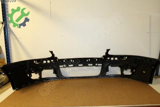 Volkswagen Golf Ön Tampon 1K0807217R çıkma parça