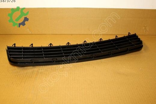 Volkswagen Golf Tampon Izgarası 1K08536779B9 çıkma parça