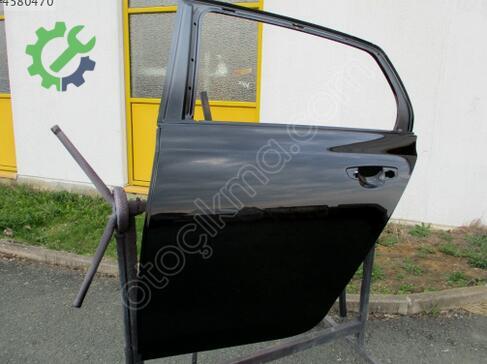 Volkswagen Golf Sol Arka Kapı 5K6833055K çıkma parça