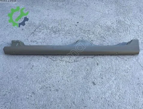Volkswagen Golf Sol Marşpiyel Sacı 5K4809835 çıkma parça
