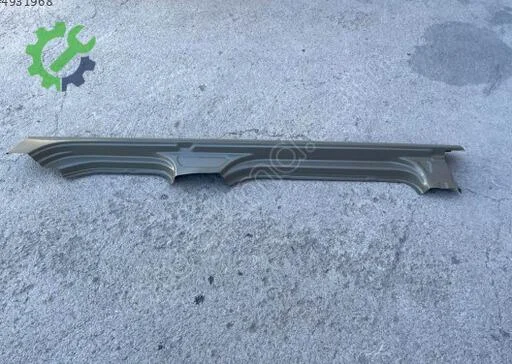 Volkswagen Golf Sol Marşpiyel Sacı 5K4809835 çıkma parça