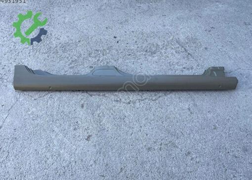 Volkswagen Golf Sağ Marşpiyel Sacı 5K4809836 çıkma parça