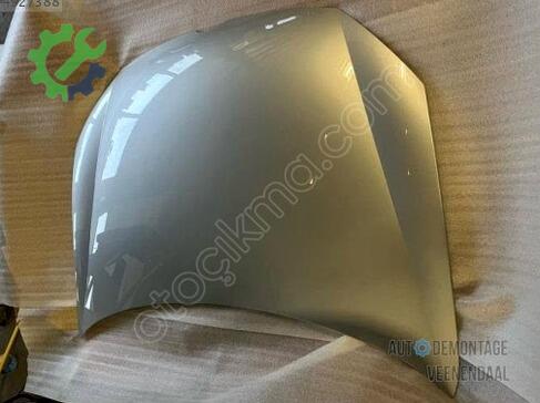Volkswagen Golf Kaput 5K0823031G çıkma parça