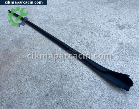 Volkswagen Golf Ön Cam Izgarası çıkma parça