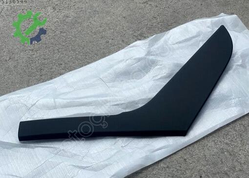 Volkswagen Golf Sağ Ön Kapı Kolu 5K4868040A çıkma parça