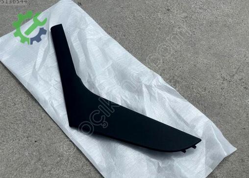 Volkswagen Golf Sağ Ön Kapı Kolu 5K4868040A çıkma parça