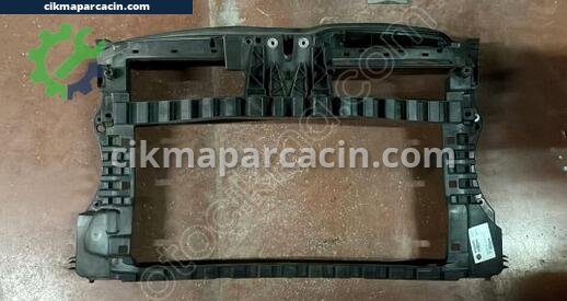 Volkswagen Golf Ön Panel çıkma parça
