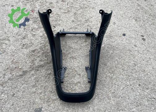 Volkswagen Golf Vites Kolu 5K0863680B çıkma parça