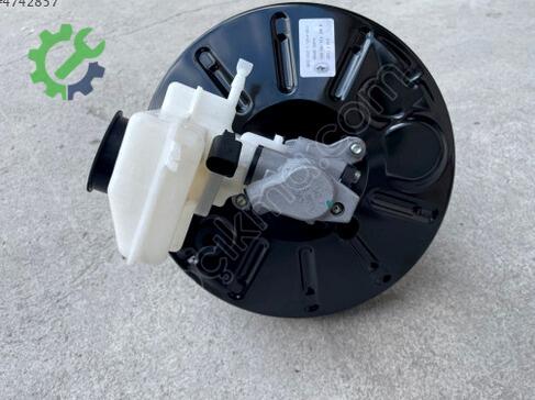 Volkswagen Golf Fren Servosu 5Q1614105A çıkma parça