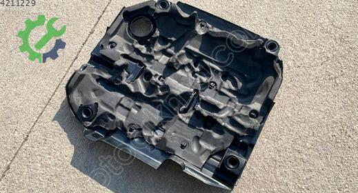Volkswagen Golf Motor Kapağı 04L103925J çıkma parça