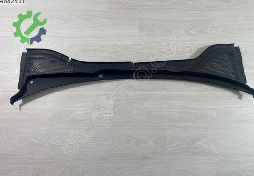 Volkswagen Golf Ön Cam Izgarası çıkma parça