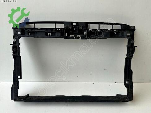 Volkswagen Golf Ön Panel çıkma parça
